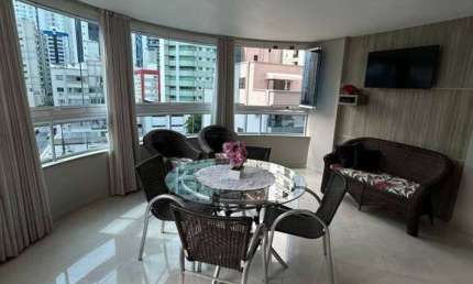 Apartamento com 3 quartos à venda na Rua 3110, 66, Centro, Balneário Camboriú por R$ 2.100.000