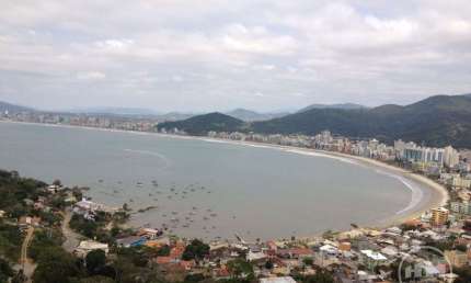 Terreno à venda na Rua 14 - Zona 1, 5-, Canto da Praia, Itapema por R$ 2.120.000
