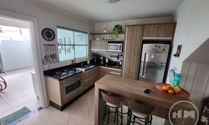 Casa com 3 quartos à venda na Rua Sebastião Fernandes Tourinho, 431, Nova Esperança, Balneário Camboriú por R$ 1.350.000