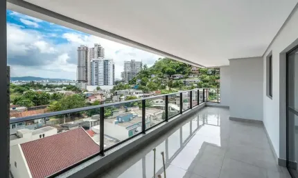 Venda de Apartamento, 107 m², com 03 Quartos (sendo 01 Suíte), 02 Vagas, no bairro Fazenda em Itajaí-SC