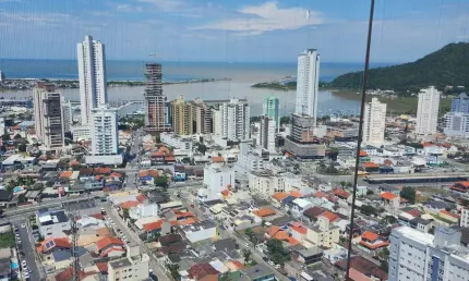 Venda de apartamento, 104 m², 03 quartos (sendo 01 suíte), 02 vagas, vista mar, residencial monte solaro, no centro de itajaí-sc