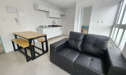 Aluguel Anual de Apartamento no Bairro Fazenda em Itajaí-SC, Mobiliado,  com 01 Quarto, 01 Vaga de Garagem