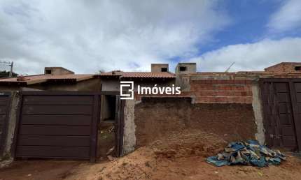 Casa com 2 quartos à venda na Rua Urariocara, Jardim Colúmbia, Campo Grande