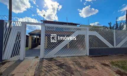 Casa com 4 quartos para alugar na Rua Jamil Basmage, 707, Mata do Jacinto, Campo Grande