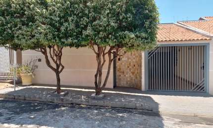 Oportunidade! Casa com 3 Dormitórios a Minutos do Shopping Cidade Norte!