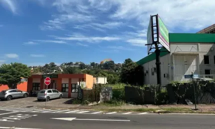 Terreno com 396,88m², frente de 13 metros, bairro Centro, Novo Hamburgo-RS.