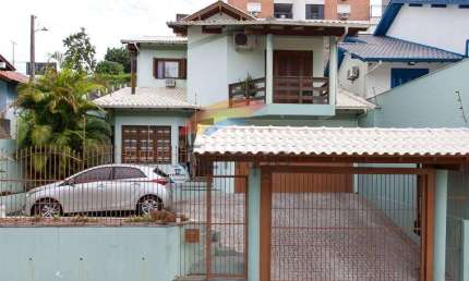 Casa com 187m² privativos, 3 dormitórios sendo 1 suíte no Bairro Jardim Mauá - Novo Hamburgo/RS