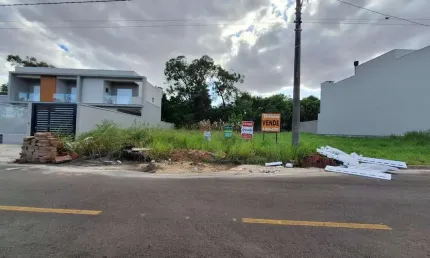 Ótimo terreno plano, com área de 305m², em Novo Hamburgo-RS