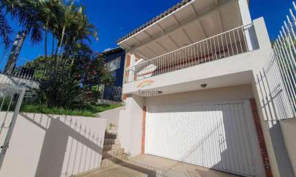 Casa em ótima localização com 3 dormitórios, no Bairro Guarani de Novo Hamburgo/RS