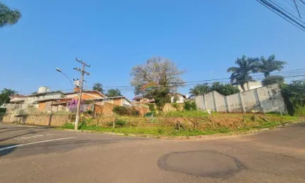 Terreno de esquina à venda no bairro Boa Vista, Novo Hamburgo
