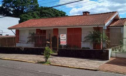 Casa Residencial de 3 quartos no bairro Hamburgo Velho