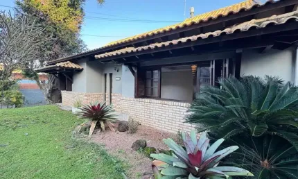 Casa com 3 quartos para alugar na Rua Padre Nóbrega, 358, Vila Nova, Novo Hamburgo