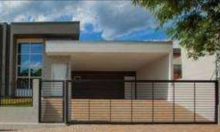 Casa Residencial de 3 quartos no bairro solar do campo