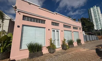 Casa comercial em espaço gastronômico no Hamburgo Velho em Novo Hamburgo/RS
