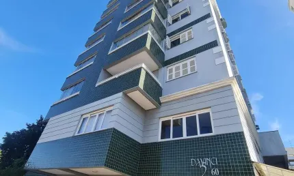 Amplo apartamento no Bairro Rio Branco, 2 dormitórios, sacada, churrasqueira, garagem