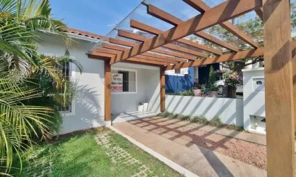 Casa em condomínio fechado com 2 quartos para alugar na Rua Alto Uruguai, 150, Rincão, Novo Hamburgo