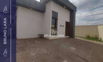 Casa à venda no bairro Tereza Cristiana - São Joaquim de Bicas/MG.