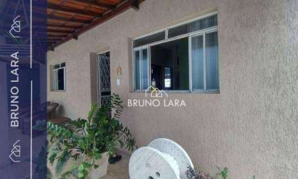 Casa à venda em São Joaquim de Bicas bairro Tereza Cristina.