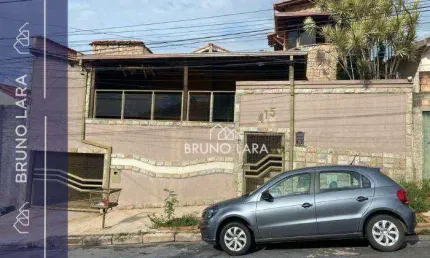 Casa com 3 quartos à venda na Rua Laranjeiras, 415, Alto das Flores, Betim