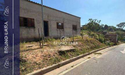 Casa à venda no Bairro Jardim Vila Rica - São Joaquim de Bicas/MG.