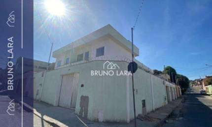 Casa à venda no bairro Jardim Alterosa Segunda Seção - Betim/MG