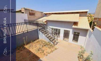 Casa com 3 dormitórios à venda, 85 m² por R$ 430.000,00 - Resplendor - Igarapé/MG