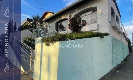 Casa comercial com 3 salas à venda na Avenida Governador Valadares, 705, Centro, Betim