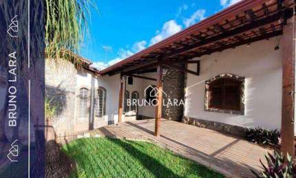 Casa disponível para locação no Centro - Igarapé/MG