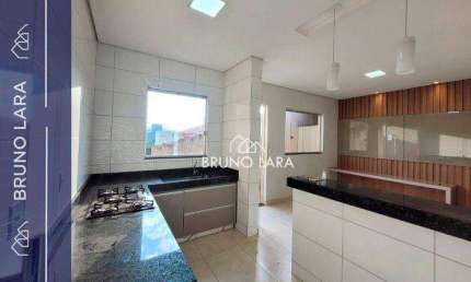 Casa com 2 dormitórios à venda, 70 m² por R$ 260.000,00 - Progresso - Igarapé/MG