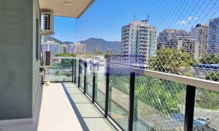 Magnífico apartamento à venda no Recreio dos Bandeirantes condomínio com infraestrutura .