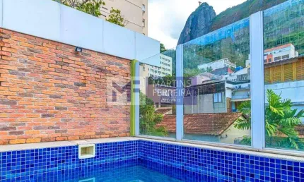 Casa à venda 6 Quartos, 4 Suítes, 5 Vagas, 595M², Humaitá, Rio de Janeiro - RJ