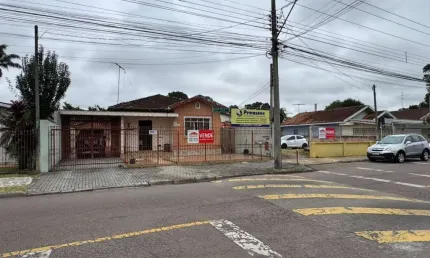OPORTUNIDADE! RESIDÊNCIA DE FRENTE PARA AV. CARLOS DIETSCH EM LOCALIZAÇÃO NOBRE!!!