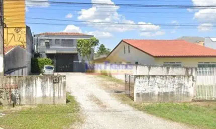Barracão para locação à poucos metros da Linha Verde