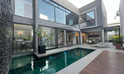 Casa em condomínio fechado com 3 quartos à venda na Avenida José Bueno de Camargo, 3726, Swiss Park, Campinas, 317 m2 por R$ 2.690.000
