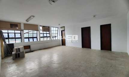 Sala comercial para alugar na Rua José Paulino, 2278, Vila Itapura, Campinas, 62 m2 por R$ 1.500