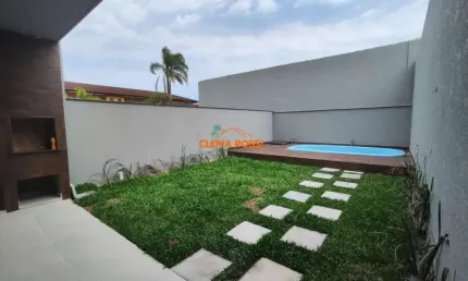Casa á venda 350 metros do mar com suíte e piscina matinhos
