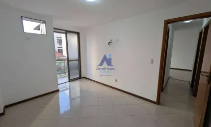 Apartamento 3 quartos, 100 m², a 2 quadras da praia – aluguel R$ 3.600/mês