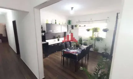 Casa com 4 quartos à venda na Rua da Prata, Vila Biasi, Americana