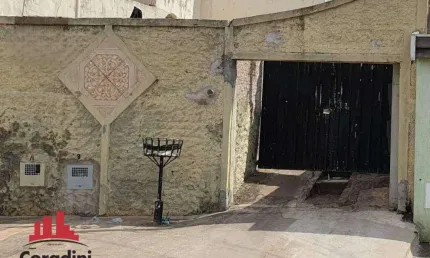 Casa com 2 quartos para alugar na Rua Marco Campari, São Luiz, Americana