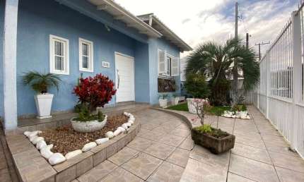 Casa com 3 dormitórios à venda, 214 m² por R$ 545.000,00 - Jardim Do Bosque - Cachoeirinha/RS