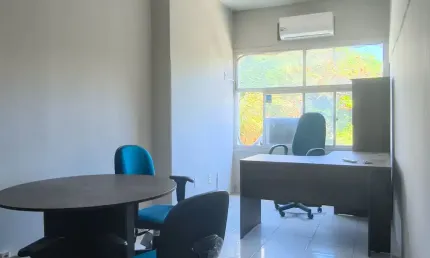 Excelente sala comercial para advogados, contador, médico  imobiliária e etc... E para investir.