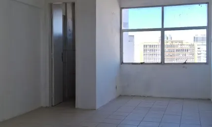 Duas conjugadas 35mil e as outras duas 40mil valores abaixo do preço de mercado, tenho 4 salas para vender, duas conjugadas e as outras duas conjugadas