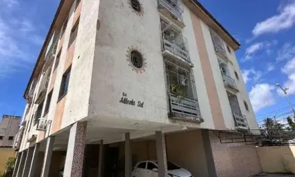 Apartamento com 3 dormitórios à venda, 100 m² por R$ 299.000,00 - Cidade dos Funcionários - Fortaleza/CE