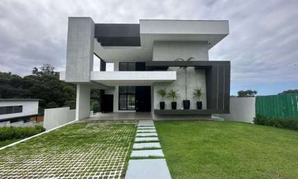 Casa em Condomínio para Locação em Camaçari, Vale do Landirana (Abrantes), 4 dormitórios, 4 suítes, 4 banheiros, 2 vagas