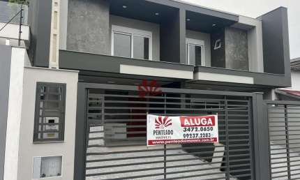 Casa com 3 quartos para alugar na Rua Manacás, 11, Estância Velha, Canoas por R$ 7.700