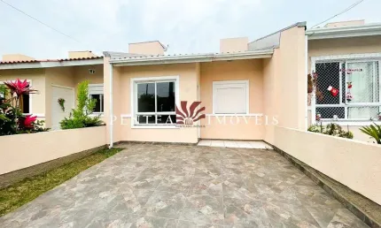 Casa em condomínio fechado com 2 quartos à venda na Rua Santa Júlia, 51, Olaria, Canoas por R$ 320.000