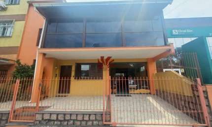 Casa com 5 quartos para alugar na Rua Coronel Vicente, 615, Centro, Canoas por R$ 5.500