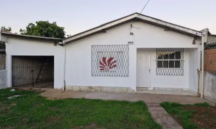 Casa com 2 quartos para alugar na Rua José Maia Filho, 653, Harmonia, Canoas por R$ 1.200