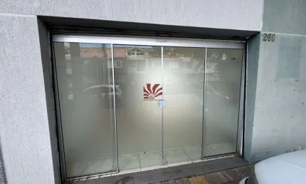 Ponto comercial para alugar na Rua Lajeado, 260, Niterói, Canoas por R$ 700