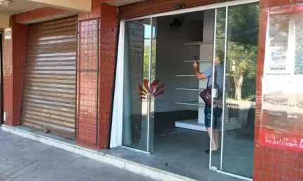 Ponto comercial para alugar na Rua Coronel Vicente, 451, Centro, Canoas por R$ 1.800